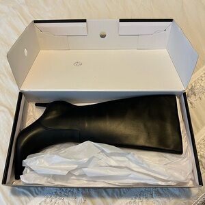 🆕 ✨Nine West Black Knee High Boots
